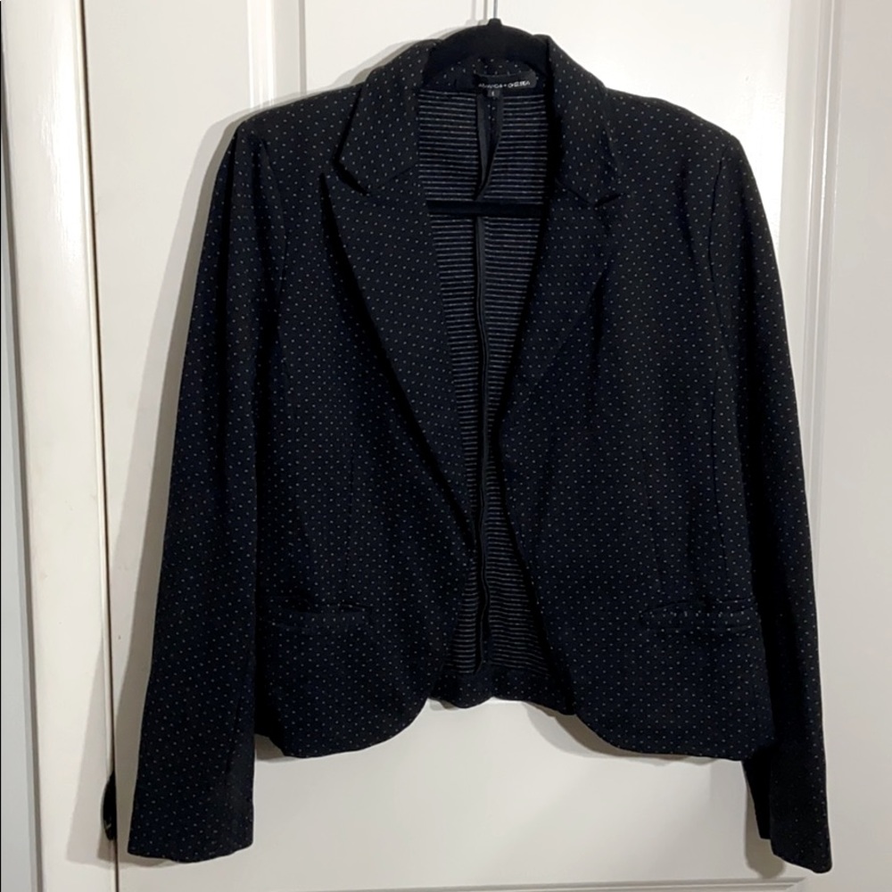 Black blazer size large